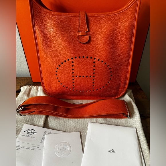 🦄Hermes Evelyne III 🦄in fire orange taurillon clemence leather PM - Picture 3 of 15
